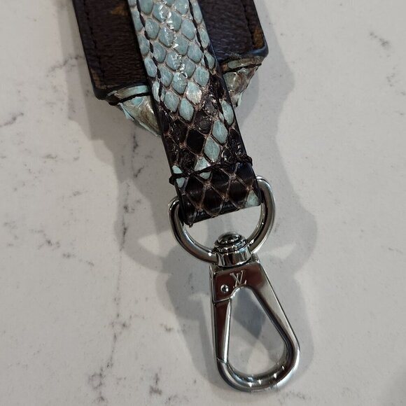 Louis Vuitton Bandoulière Monogram Empreinte, Authentic - Picture 3 of 6